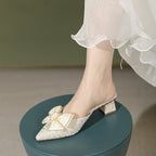 Damen elegante Mules mit besonderem Schmuckdetail
