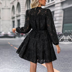 Damen Kleid im romantischen Boho-Stil mit Knopfverschluss und Bindegürtel