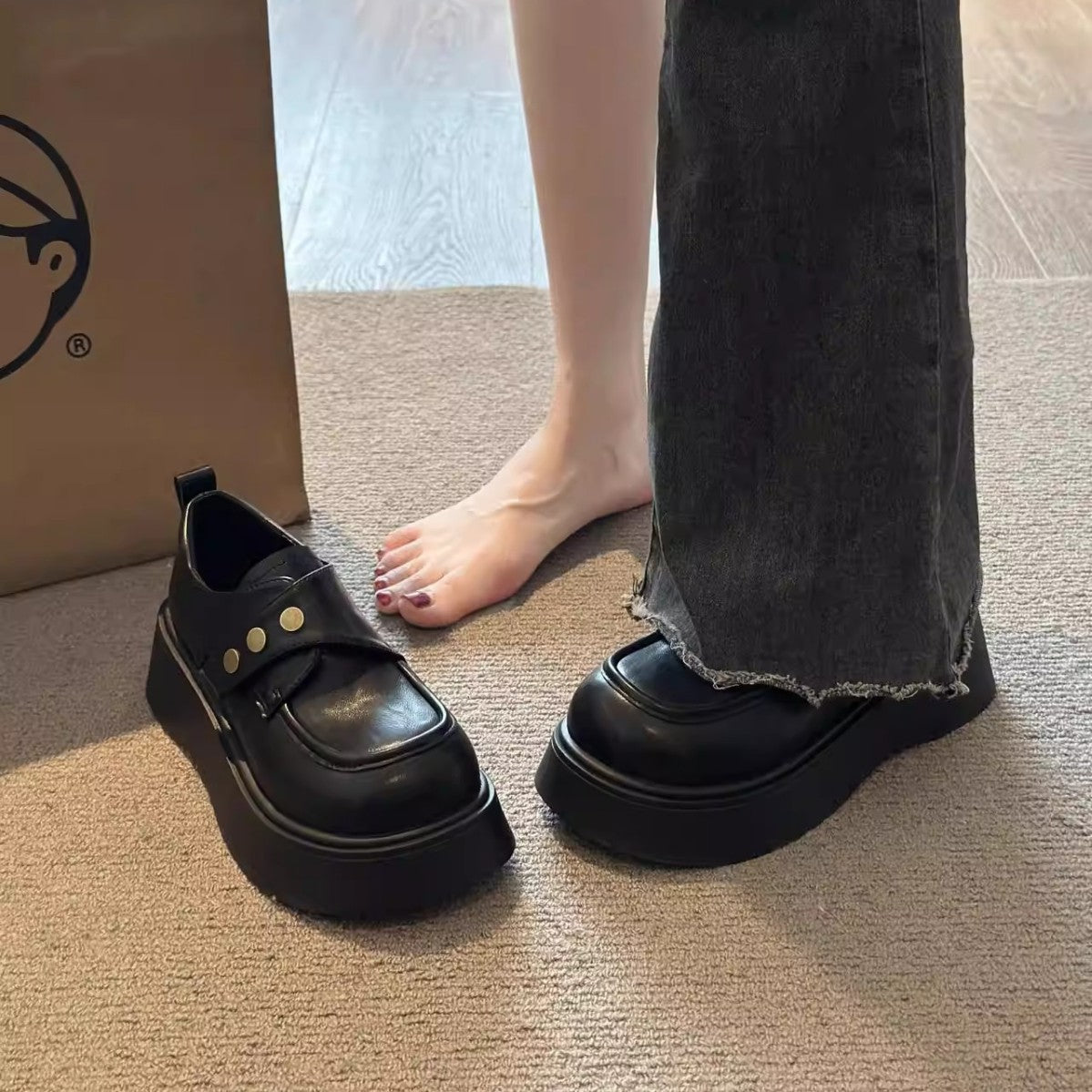 Damen modische Chunky Loafers mit eleganten Metallknöpfen R&B
