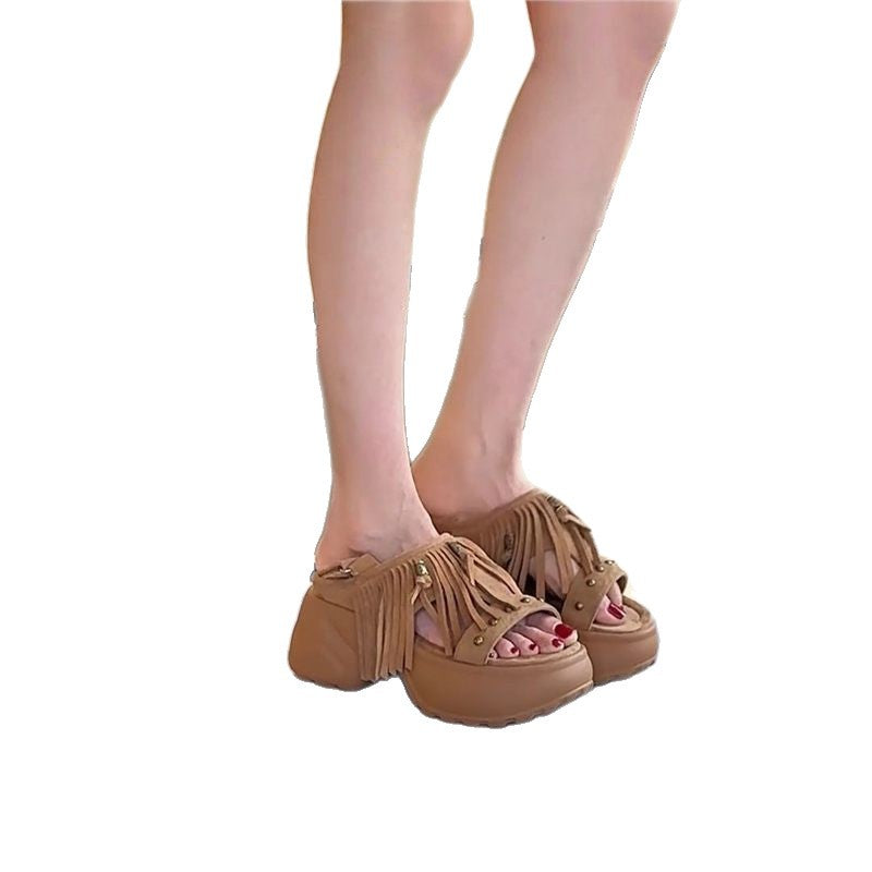 Damen Plateau-Sandalen mit fransiger Verzierungen R&B