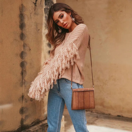 Damen modischer Strickpullover mit fransigen Ärmeln und besonderem Strukturmuster R&B
