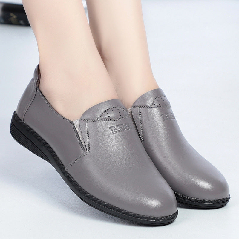 Damen Slipper aus hochwertigem Leder mit elastischem Einstieg und rutschfester Sohle R&B