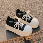 Damen Plateau Sneakers mit modischem Design und bequemer Dämpfung