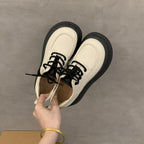 Damen modische Sneaker im urbanen Stil mit robustem Sohlenprofil und eleganten Details R&B