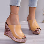 Damen Wedge-Pantoletten mit modischem Ausschnitt und rutschfester Sohle R&B