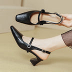 Damen Slingback-Pumps mit elegantem Blockabsatz und verziertem Riemen