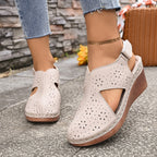 Damen Wedge-Sandaletten mit atmungsaktiven Cut-Outs und ergonomischem Fußbett R&B