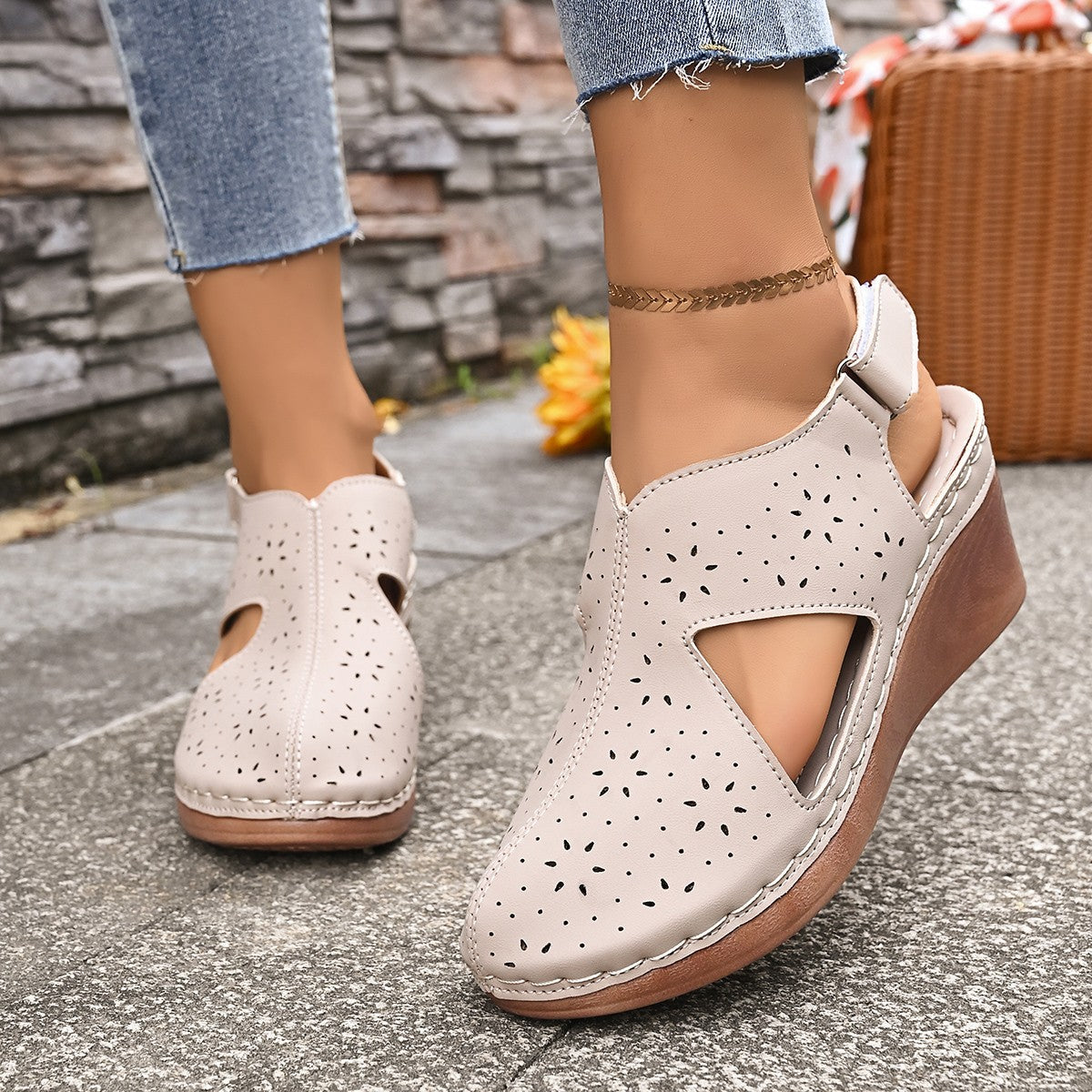 Damen Wedge-Sandaletten mit atmungsaktiven Cut-Outs und ergonomischem Fußbett R&B