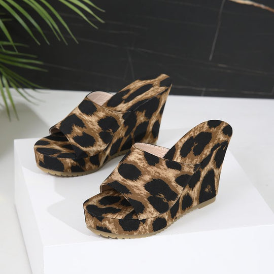 Damen Keilabsatz-Mules mit Leopardenmuster R&B