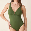 Damen eleganter Einteiler Badeanzug mit V-Ausschnitt und Ringdetails R&B