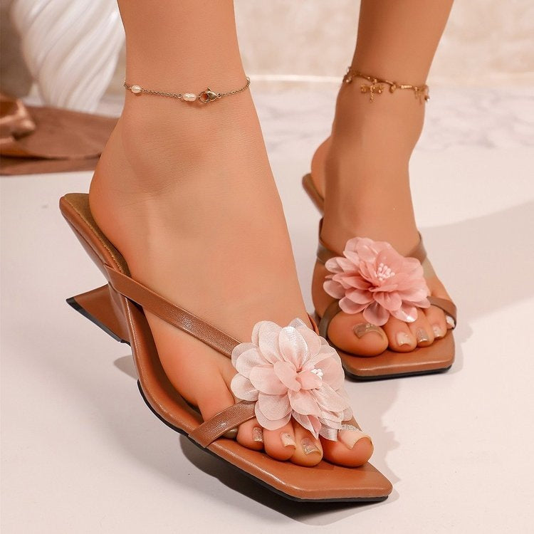 Damen Elegante Zehentrenner-Sandaletten mit floralem Design R&B