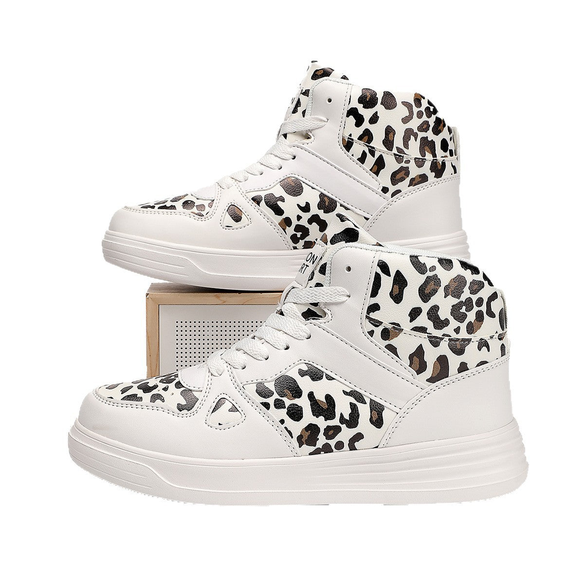 Damen Sneaker mit modischem Leopardenmuster und hoher Sohle