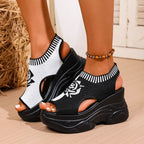 Damen Plateauschlupfschuhe mit floralen Akzenten R&B