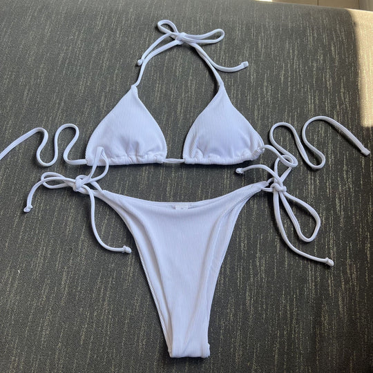 Damen Triangel-Bikini mit verstellbaren Bindebändern und feinem Rippendesign R&B