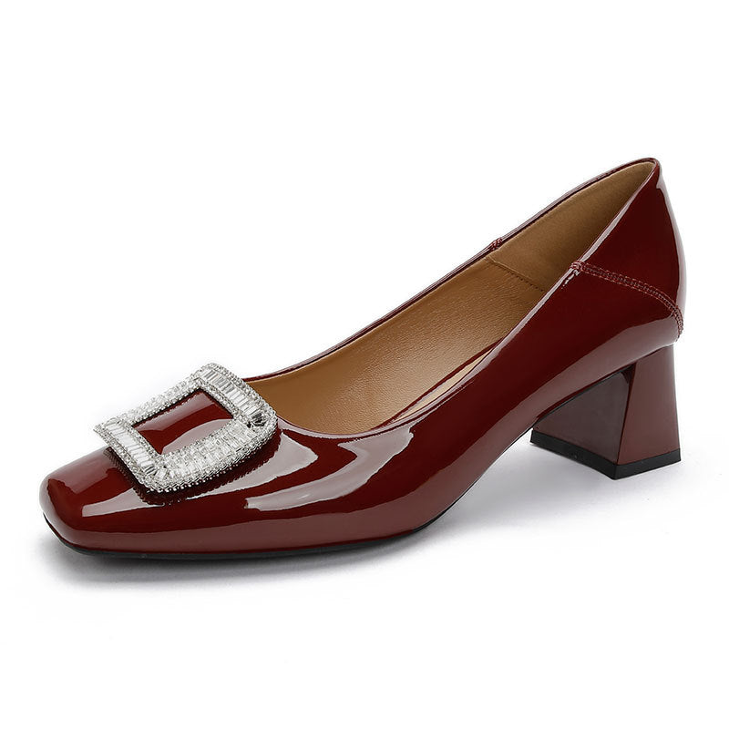 Damen elegante Absatzschuhe mit funkelndem Schmuckdetail