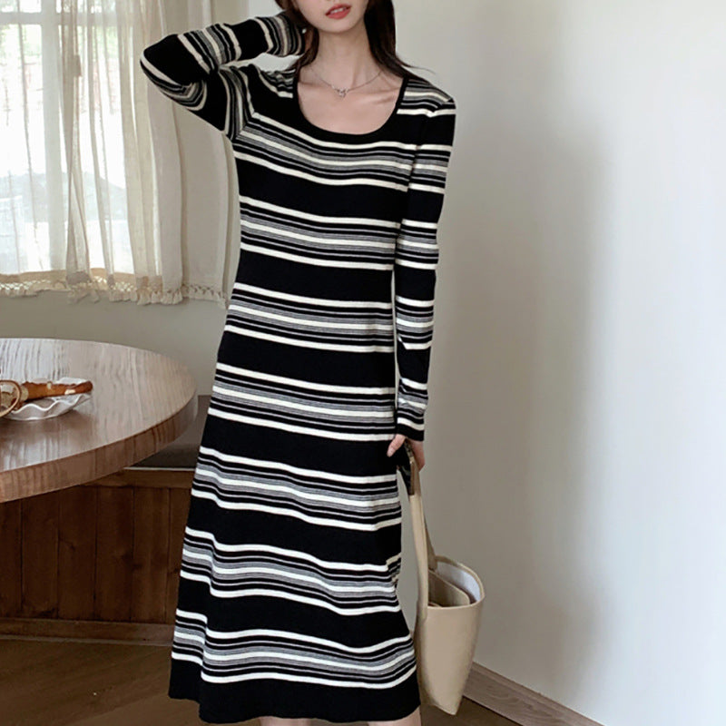 Damen Langärmliges gestreiftes Kleid mit figurbetontem Schnitt und Rundhalsausschnitt R&B