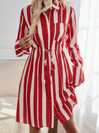 Damen Hemdblusenkleid mit taillierbarem Kordelzug und gestreiftem Design