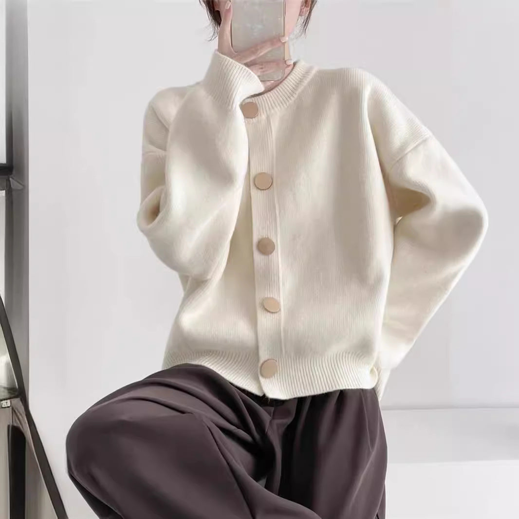 Damen Gemütlicher Strickcardigan mit Knopfdetail R&B