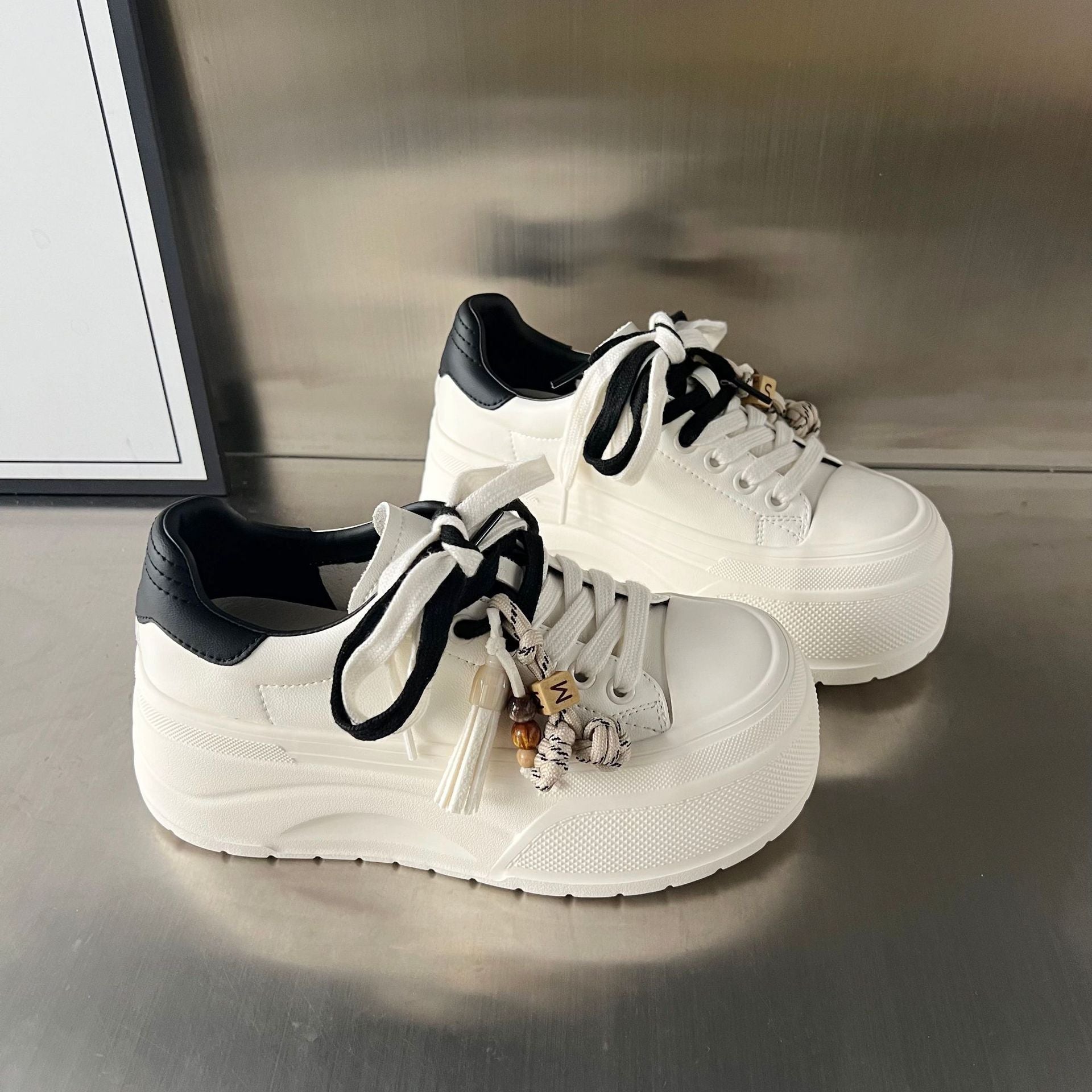 Damen Plattform Sneakers mit modischem Design und innovativem Schnürsystem R&B