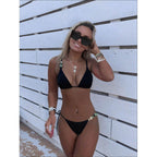 Damen Triangel-Bikini mit handgearbeiteten Schmuckdetails