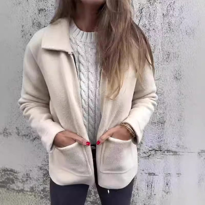 Damen modische Fleecejacke mit praktischen Taschen und elegantem Kragen