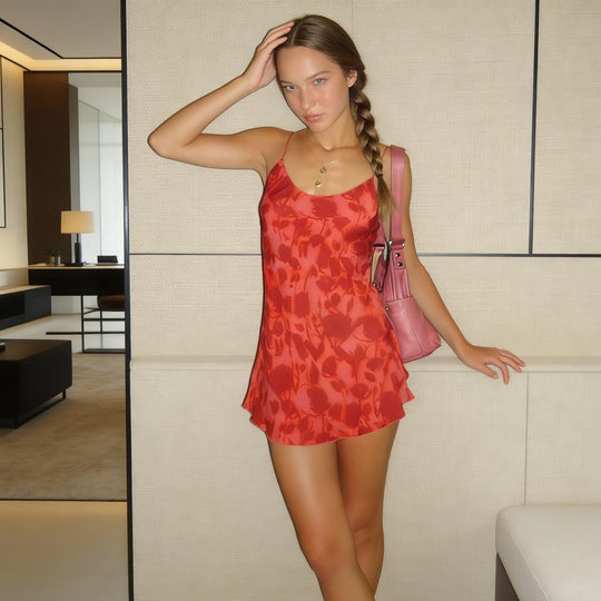 Damen Sommerliches Minikleid mit raffinierter Schnürung hinten und verführerischem V-Ausschnitt R&B