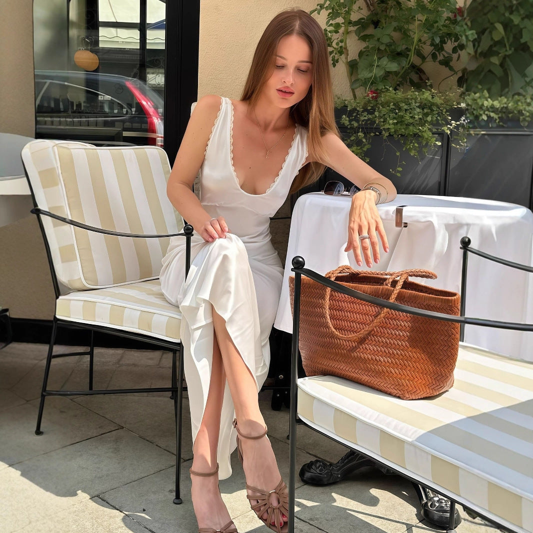 Damen elegantes Satin-Nachtkleid mit tiefem V-Ausschnitt und breiten Trägern R&B