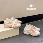 Damen modische Sneakers mit blühenden Applikationen und dämpfender Sohle R&B