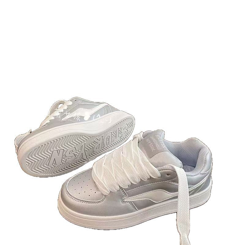 Damen Sportliche Sneakers mit reflektierender Oberfläche und dämpfender Laufsohle