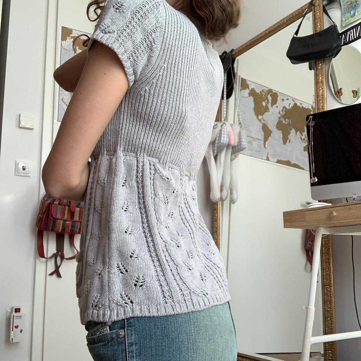 Damen Strickoberteil mit dekorativem Bindegürtel und Eingrifftaschen R&B