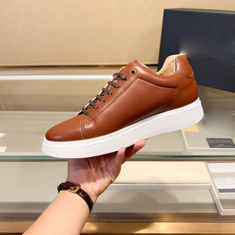 Damen Hochwertige Sneakers aus geschmeidigem Leder mit gepolsterter Sohle R&B