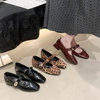 Damen Elegante Flachschuhe mit verstellbarem Riemen und glänzender Oberflächenstruktur R&B