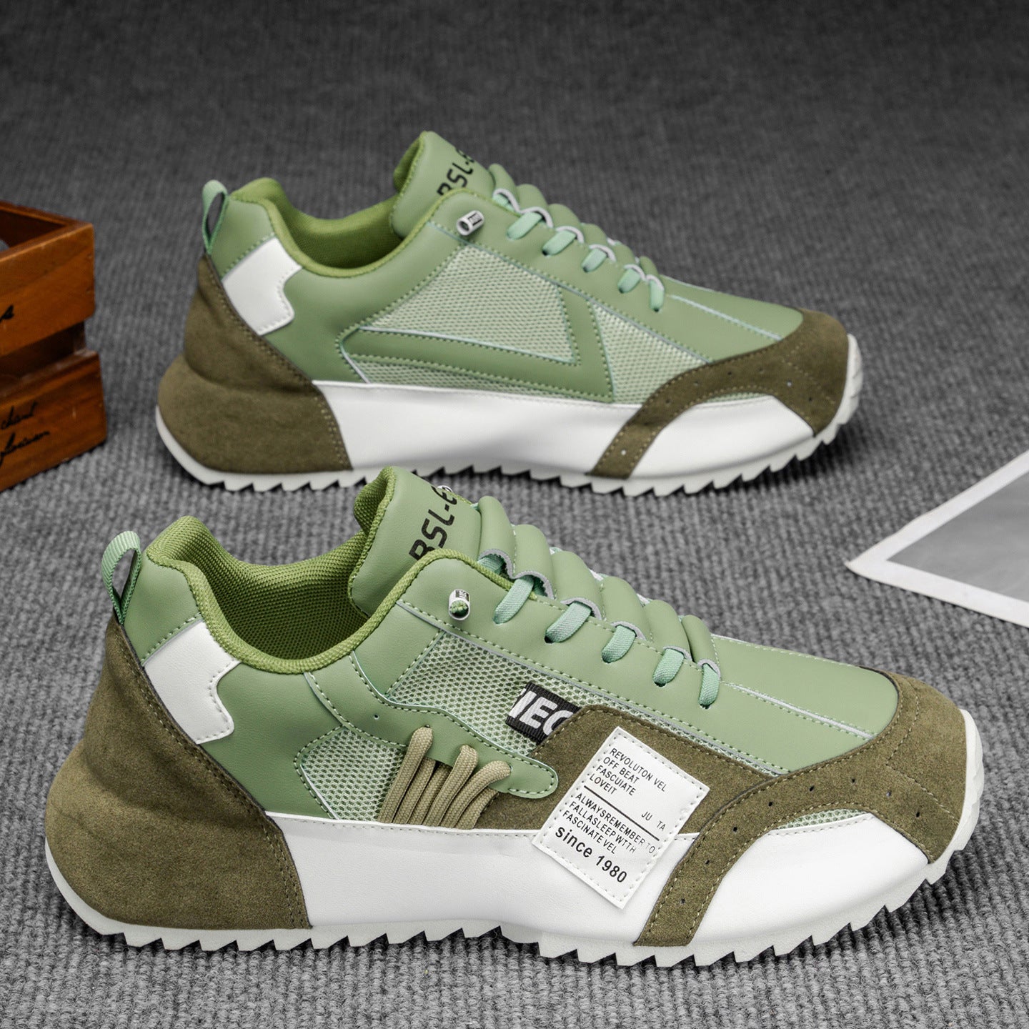 Damen Sportliche Sneakers mit innovativer Dämpfung und robustem Design