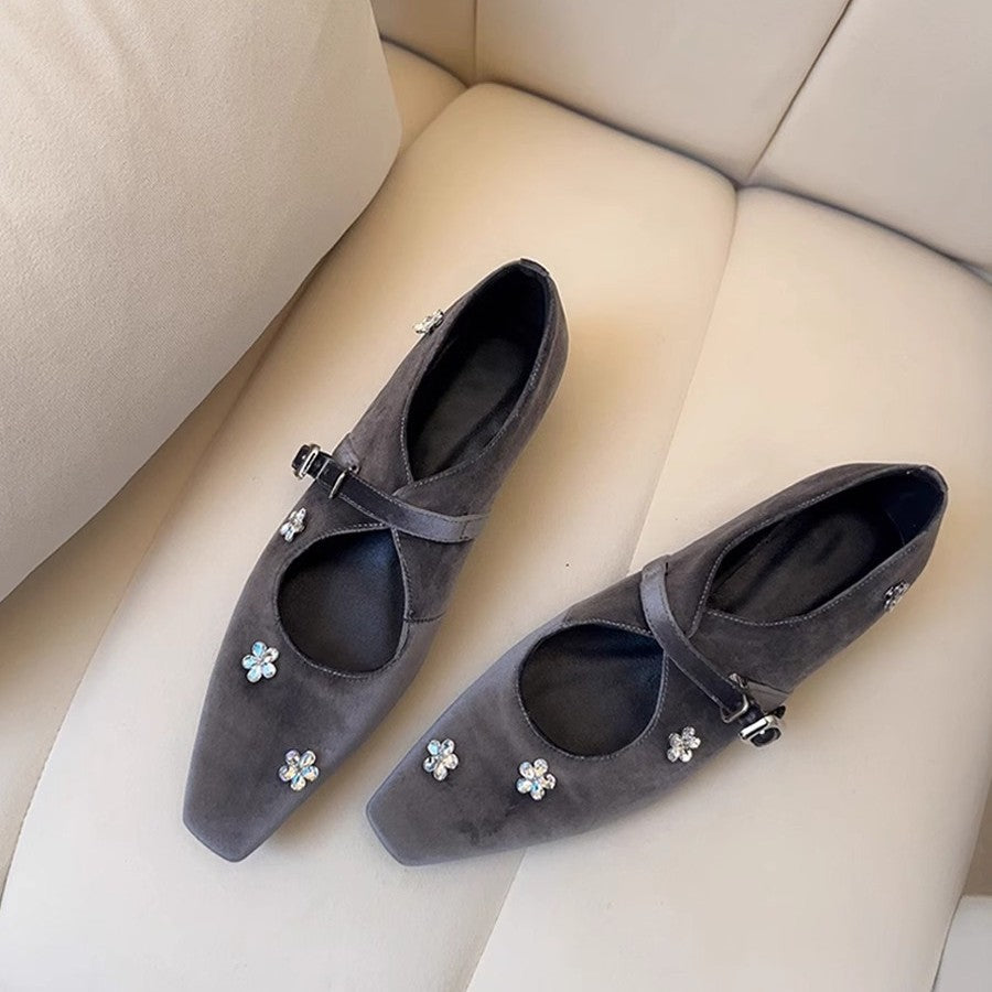 Damen Ballerina-Schuhe mit floralem Schmuckdetail und elegantem Riemendesign
