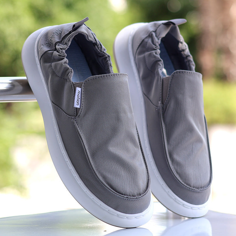 Damen Slip-On Sneakers mit flexiblem Obermaterial und rutschfester Sohle R&B