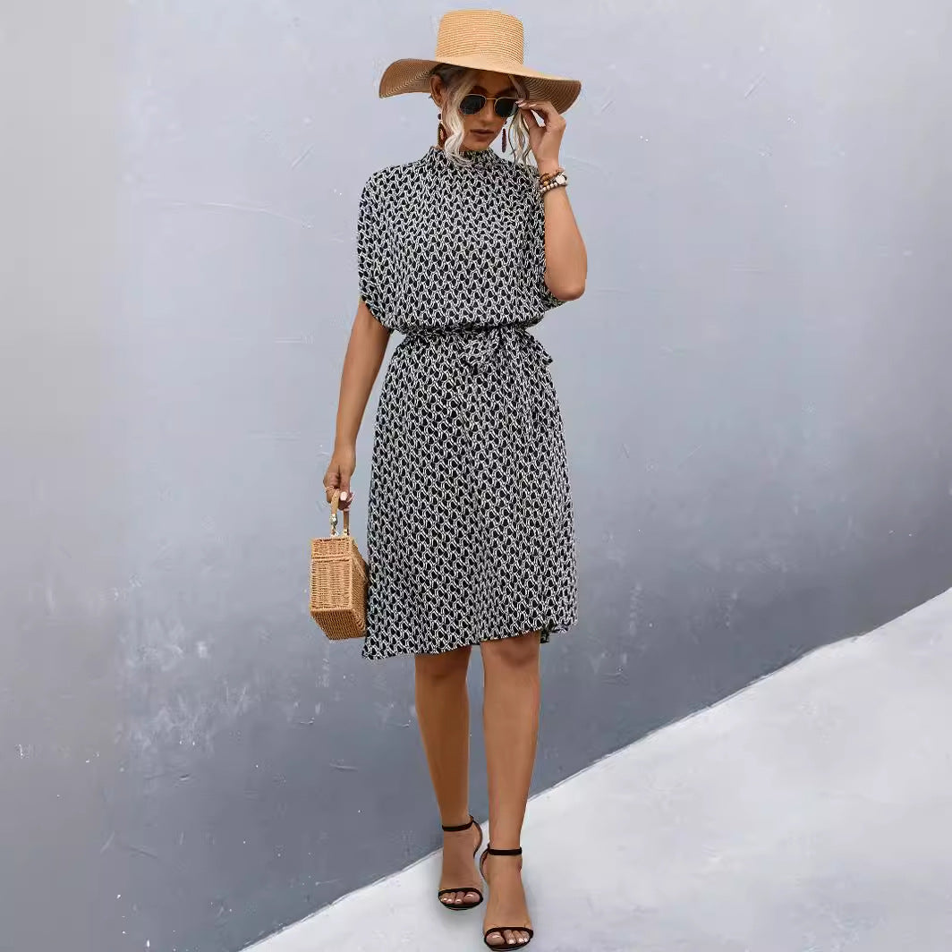 Damen Midikleid mit Gummizug und hochgeschlossenem Kragen R&B