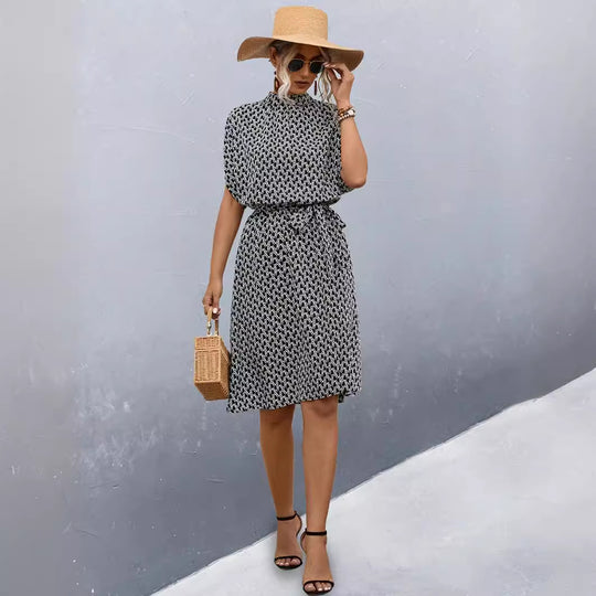 Damen Midikleid mit Gummizug und hochgeschlossenem Kragen R&B