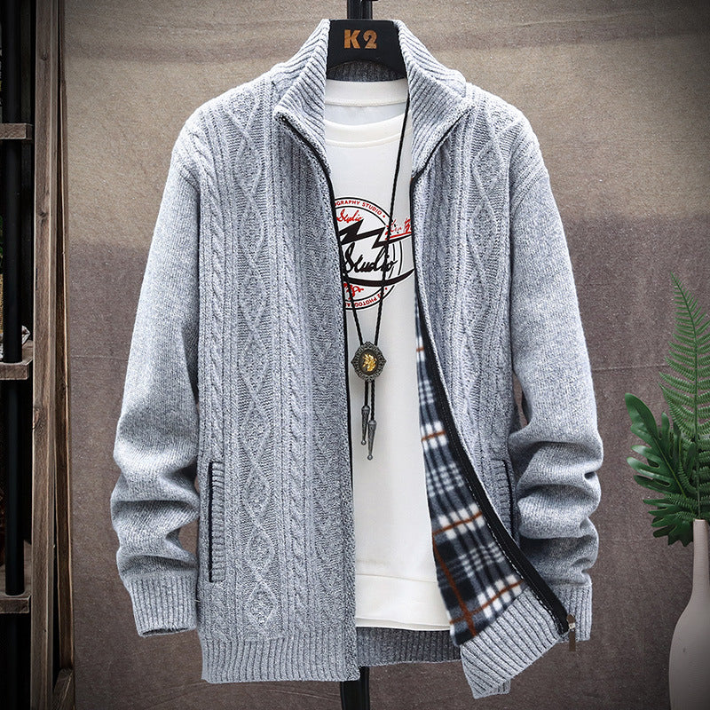 Herren Strickjacke mit Kunstlederdetails und hohem Kragen