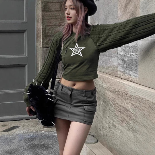 Damen Cropped Pullover mit grafischem Sternenmotiv und strukturiertem Armdesign R&B