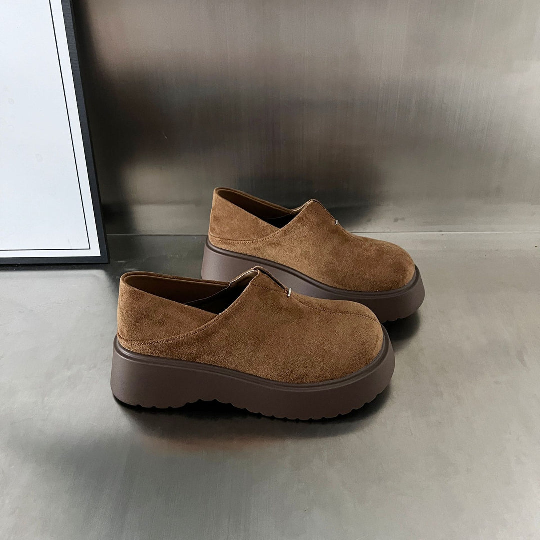 Damen elegante Slip-On Sneaker mit einem bequemen Plateau und hochwertiger Wildleder-Oberfläche R&B