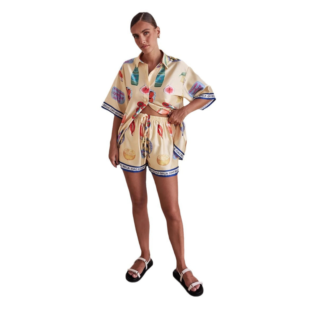 Damen Set bestehend aus stilvollem Kurzarm-Hemd und Shorts im sommerlichen Design R&B