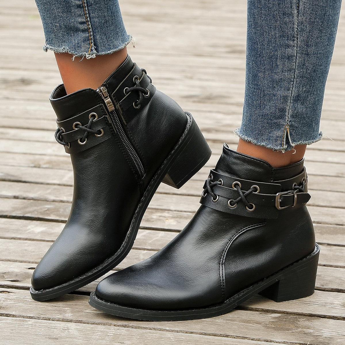 Damen Stiefeletten mit modischem Schnür-Detail R&B