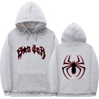 Damen Kapuzenpullover mit auffälligem Spinnenmotiv und grobem Schriftzug