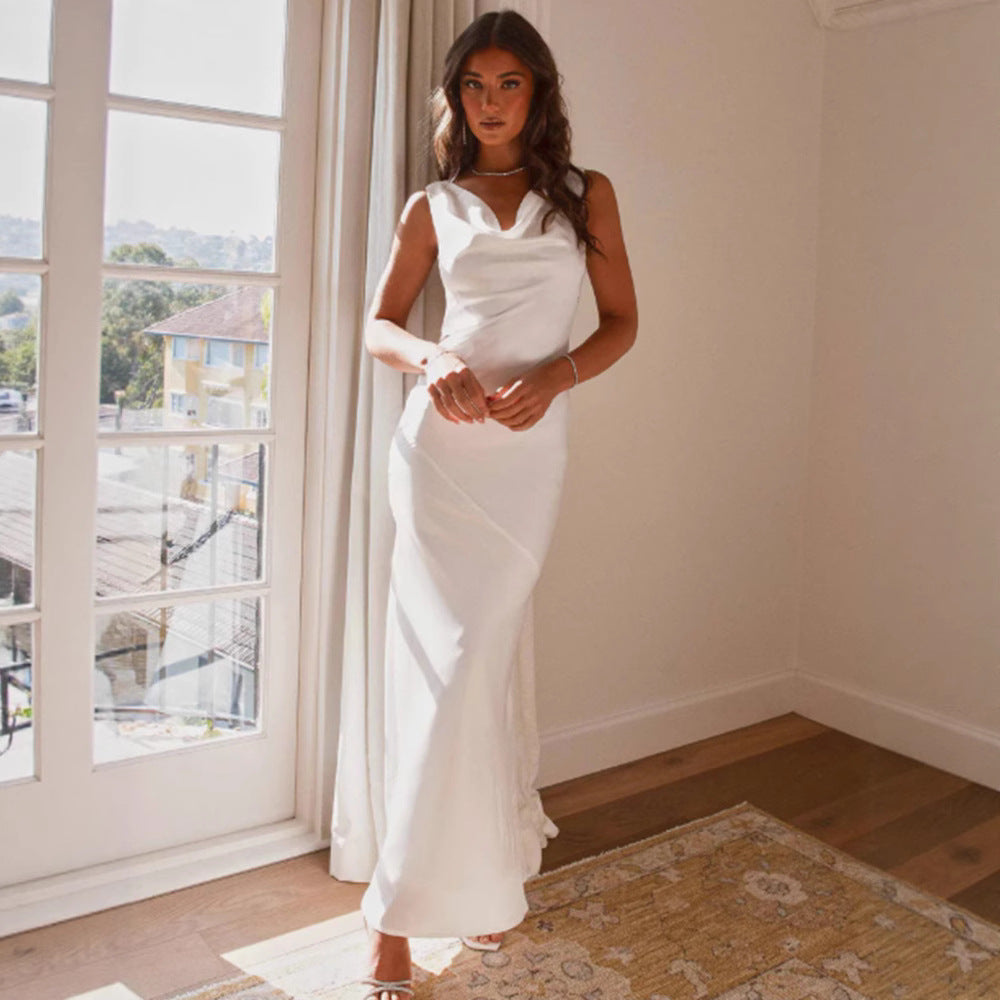 Damen Elegantes Maxikleid mit tiefem V-Ausschnitt und fließendem Stoff R&B