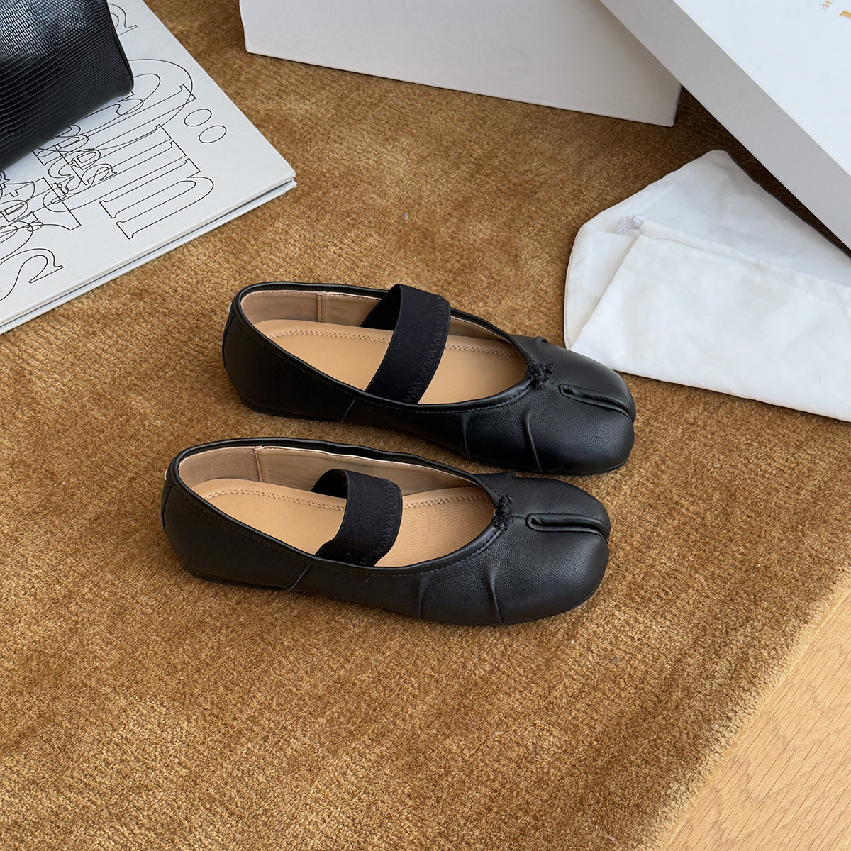 Damen Ballerinas mit elastischem Riemen und komfortabler Innensohle R&B
