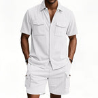 Herren komfortables Freizeitoutfit mit Kurzarmhemd und lockeren Shorts R&B