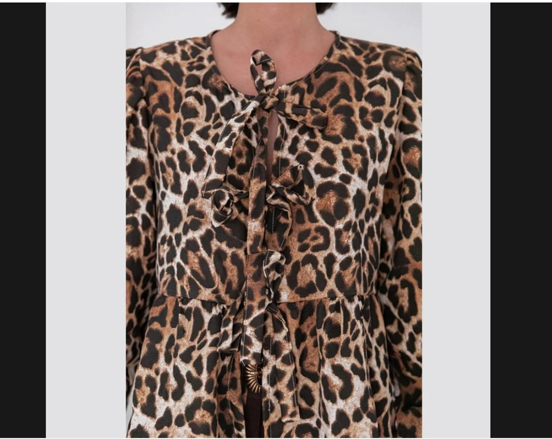 Damen Bluse mit Leopardenmuster und eleganten Rüschendetails R&B