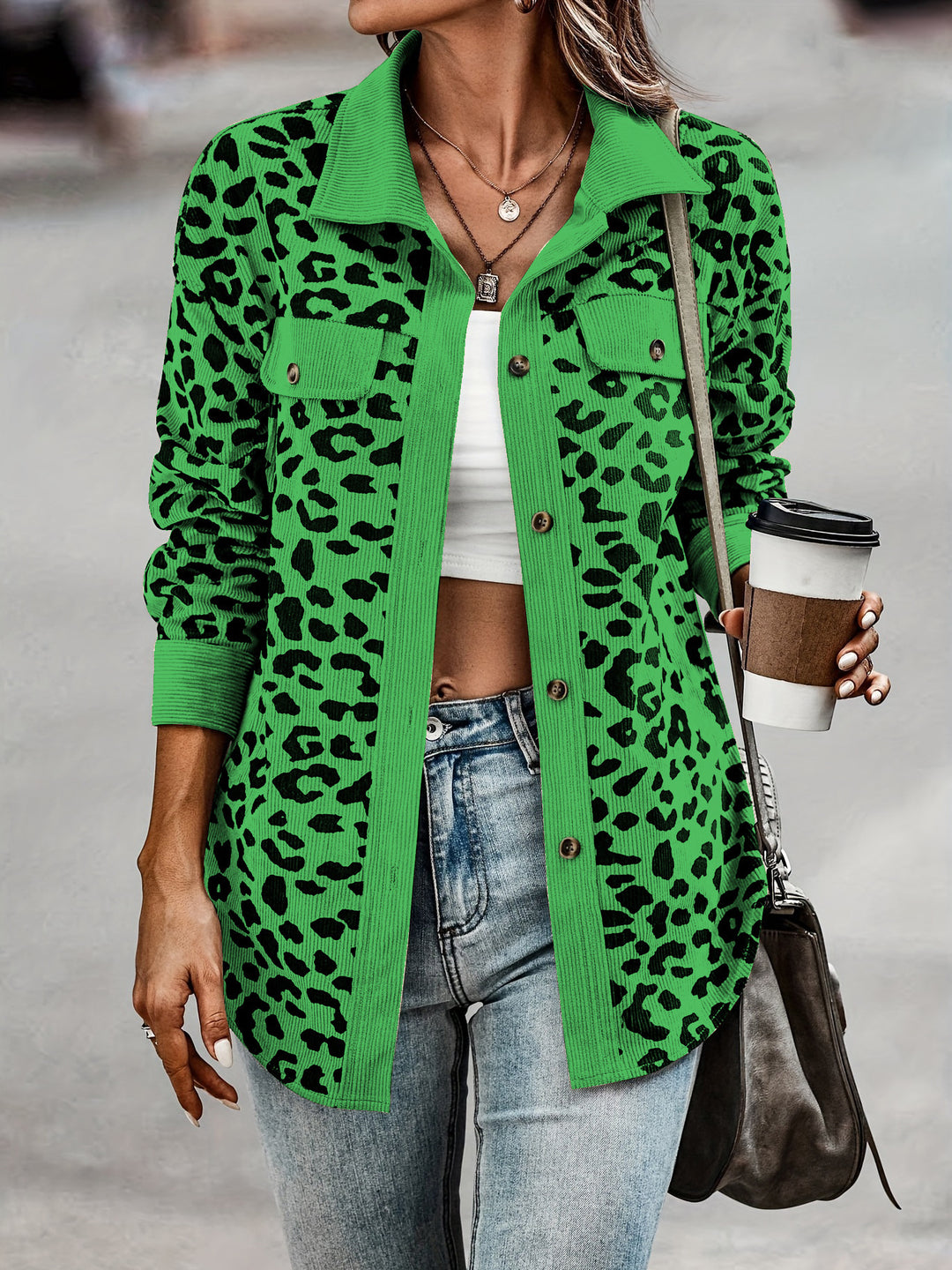 Damen Jacke im Leopardenmuster mit strukturiertem Stoff und praktischen Taschen R&B