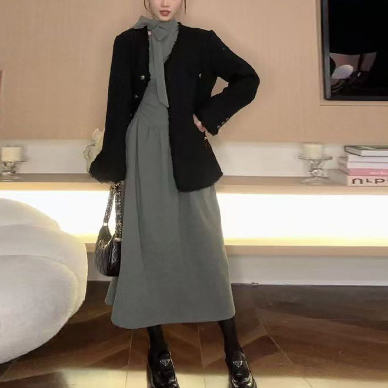 Damen Kleid mit asymmetrischem Ausschnitt und elegantem Schleifendesign