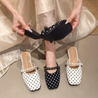 Damen Trendige Slipper mit Punkten und elegantem Riemendetail R&B